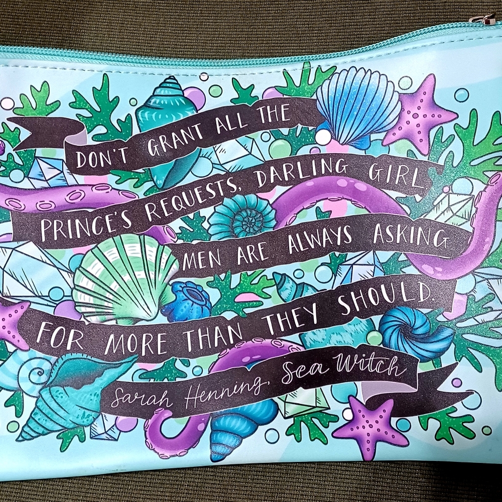 Make up bag - Picture 3 of 3